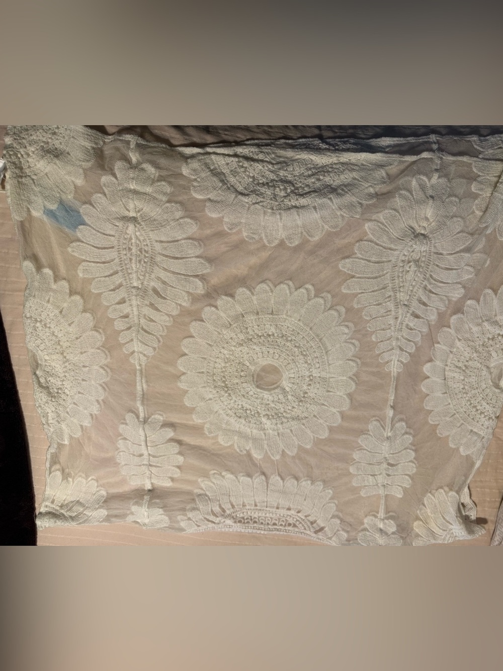 CUPSHE- White lace floral Beach Cover-Up Tunic - Women Swim - Picture 4 of 5